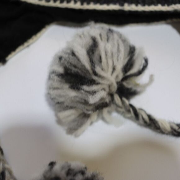 Vintage Wool Hat Nepal 100% Wool Bauble Hat - Picture 3 of 9